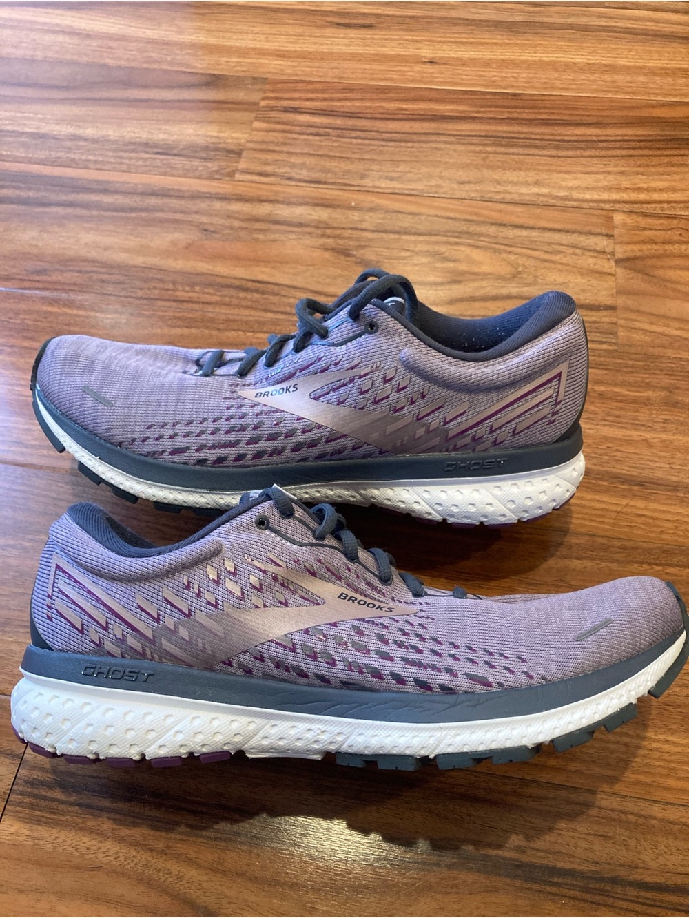 Brooks Ghost 13 Purple  Women’s Size 10.5B. 120338-1B-550